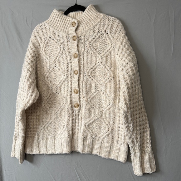 American Eagle Womens Cable Knit Oversized Pullover Sweater S Cream Cabincore - Picture 3 of 8